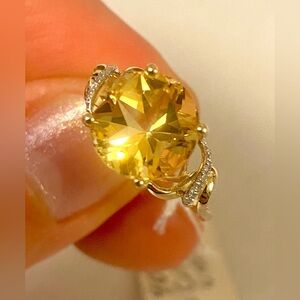 Elegant 14 K Gold Ring 💍 Citrine & Diamonds 💎 Women's Ring